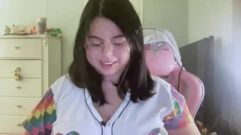 Emmie online show from 01/12/26, 02:17