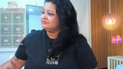  Hanna  online show from 11/26/25, 11:00