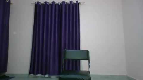 Essie online show from 02/20/25, 02:02