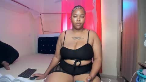 Curvy Latoya online show from 02/26/25, 11:09