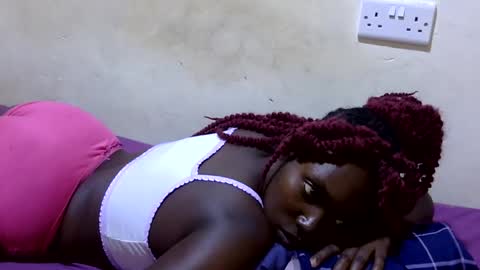 curvy_queen12 online show from 07/13/26, 07:33