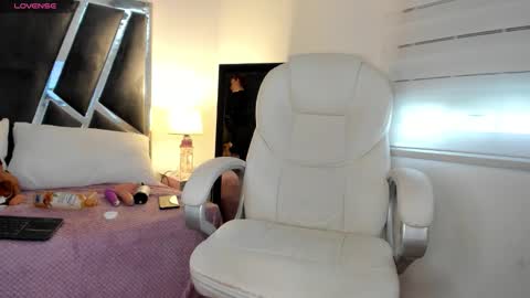 Samanttha online show from 03/14/26, 07:30