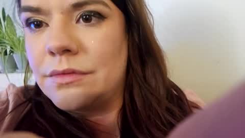 Curvyandthic online show from 11/22/25, 08:46
