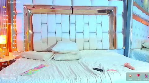 Snapshot of curvybuffgirl chatting on 02/18/25, 05:53 Michel online show from 02/18/25, 05:53