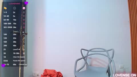 Snapshot of curvybuffgirl chatting on 03/08/25, 10:56 Michel online show from 03/08/25, 10:56