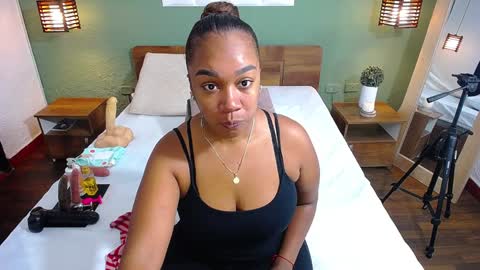 Danna online show from 12/28/24, 07:22