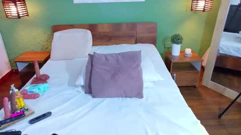 Danna online show from 02/10/26, 01:37