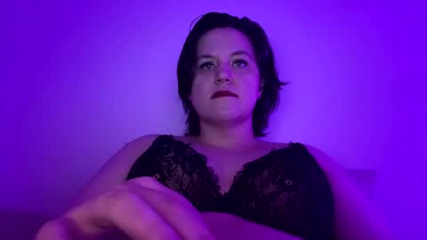 Snapshot of curvyflora chatting on 02/25/25, 02:47 CurvyFlora online show from 02/25/25, 02:47