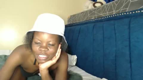 curvyjoan online show from 02/19/26, 09:38