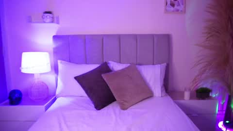 Samantha online show from 01/06/25, 07:56