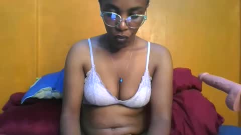 curvylyin online show from 02/16/26, 11:17