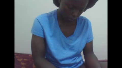 curvynubian online show from 11/17/25, 03:07