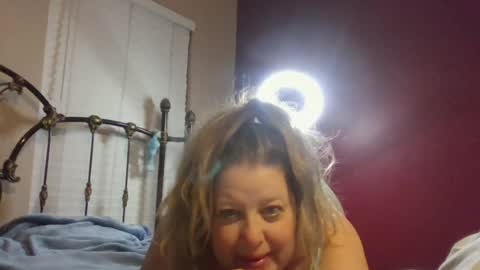 Snapshot of curvynurse69 chatting on 06/25/26, 03:39 curvynurse69 online show from 06/25/26, 03:39