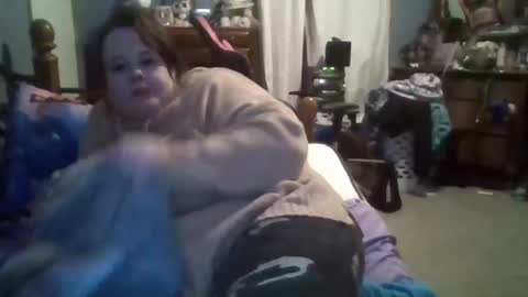 dahlia -kim online show from 12/25/24, 03:08