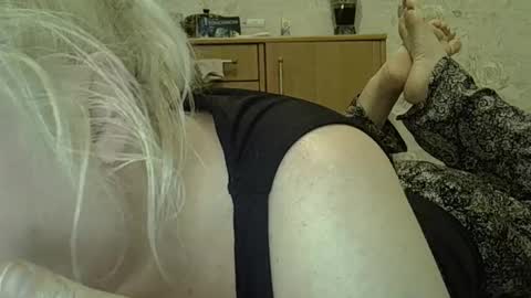 Curvy online show from 05/05/26, 07:22