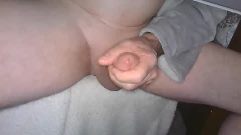 Snapshot of cut_guy64 chatting on 02/03/25, 03:53 Cut Guy online show from 02/03/25, 03:53