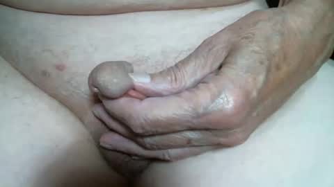 Snapshot of cutandwaxed2 chatting on 09/30/25, 12:21 BI SMOOTH MATURE SUB online show from 09/30/25, 12:21