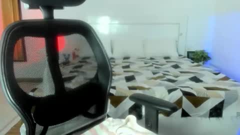 Alisha online show from 03/18/26, 06:00