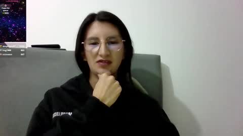 Snapshot of cute_amber_1 chatting on 12/13/24, 11:39 cute_amber_1 online show from 12/13/24, 11:39