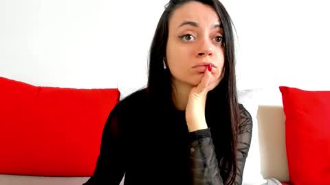Snapshot of cute_angel95 chatting on 02/28/25, 11:47 cute_angel95 online show from 02/28/25, 11:47