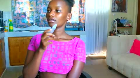 Snapshot of cute_annah chatting on 05/21/26, 05:47 cute annah online show from 05/21/26, 05:47
