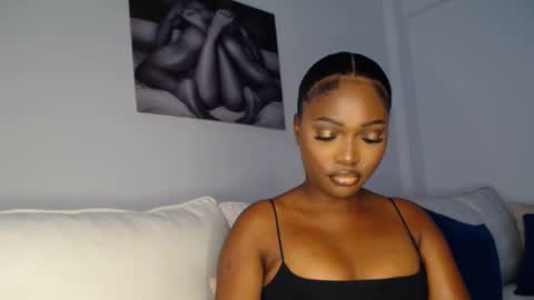Snapshot of cute_ass18 chatting on 02/06/25, 04:53 Liya online show from 02/06/25, 04:53