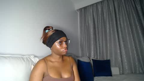 Liya online show from 04/23/26, 02:24