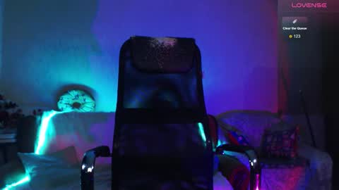 Betty online show from 11/15/25, 04:25