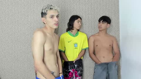 Snapshot of cute_boys18 chatting on 01/09/25, 12:35 ARTURO-18 MATIAS-18 NIKOLAY-19 HADES-18 GABO-19 online show from 01/09/25, 12:35