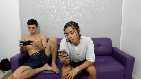 Snapshot of cute_boys18 chatting on 01/22/25, 12:06 ARTURO-18 MATIAS-18 NIKOLAY-19 HADES-18 GABO-19 online show from 01/22/25, 12:06