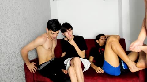 Snapshot of cute_boys18 chatting on 01/30/25, 04:45 ARTURO-18 MATIAS-18 NIKOLAY-19 HADES-18 GABO-19 online show from 01/30/25, 04:45