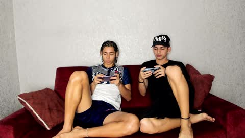 Snapshot of cute_boys18 chatting on 02/01/25, 01:30 ARTURO-18 MATIAS-18 NIKOLAY-19 HADES-18 GABO-19 online show from 02/01/25, 01:30