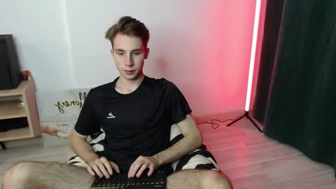 Im Brian online show from 11/02/25, 05:04