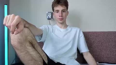 Snapshot of cute_brian chatting on 07/03/26, 07:59 Im Brian online show from 07/03/26, 07:59