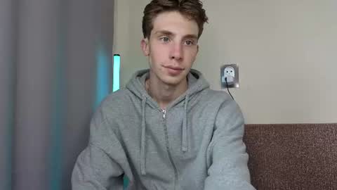 Snapshot of cute_brian chatting on 07/06/26, 11:18 Im Brian online show from 07/06/26, 11:18