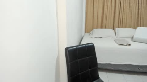 Sara online show from 01/11/25, 03:02