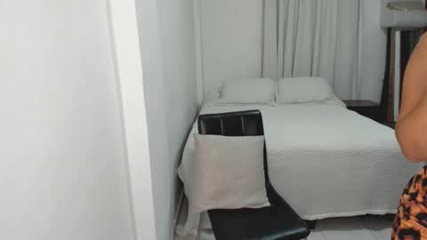 Sara online show from 12/22/25, 12:51