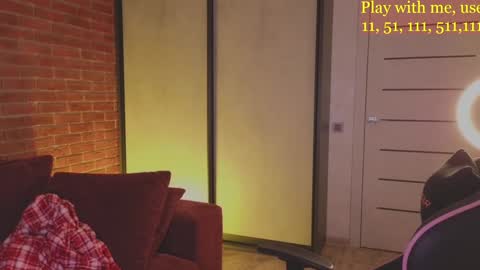 Snapshot of cute_darina chatting on 12/16/24, 02:27 Everyday stream in the same time online show from 12/16/24, 02:27