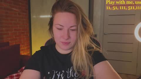 Snapshot of cute_darina chatting on 12/18/24, 05:04 Everyday stream in the same time online show from 12/18/24, 05:04