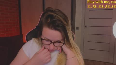 Snapshot of cute_darina chatting on 01/21/25, 08:19 Everyday stream in the same time online show from 01/21/25, 08:19