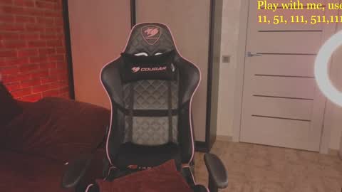 Snapshot of cute_darina chatting on 01/28/25, 07:53 Everyday stream in the same time online show from 01/28/25, 07:53