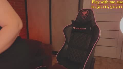 Snapshot of cute_darina chatting on 02/02/25, 01:23 Everyday stream in the same time online show from 02/02/25, 01:23