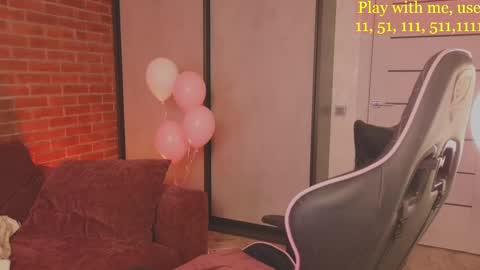 Snapshot of cute_darina chatting on 02/16/25, 01:58 Everyday stream in the same time online show from 02/16/25, 01:58