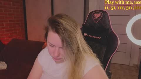 Snapshot of cute_darina chatting on 02/25/25, 02:03 Everyday stream in the same time online show from 02/25/25, 02:03