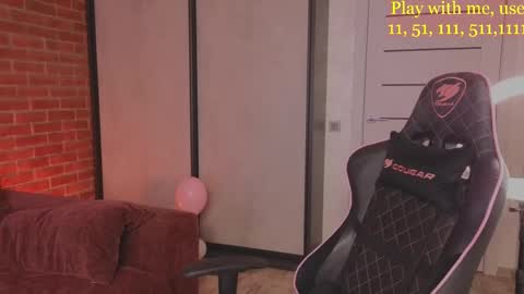 Snapshot of cute_darina chatting on 02/28/25, 01:37 Everyday stream in the same time online show from 02/28/25, 01:37