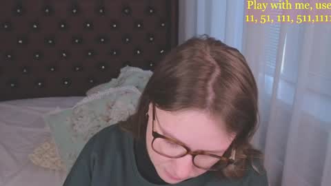 Everyday stream in the same time online show from 04/11/26, 01:32