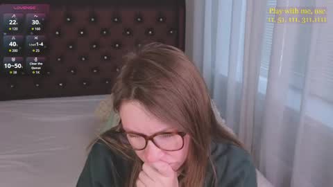 Everyday stream in the same time online show from 04/23/26, 01:18