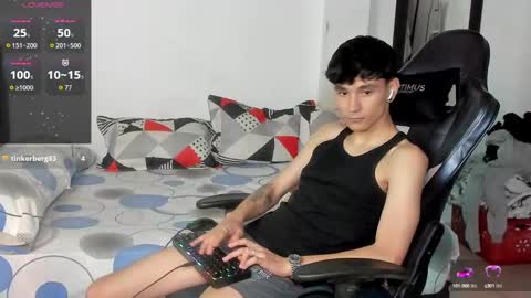 Snapshot of cute_diego_ chatting on 09/13/25, 10:31 Diego online show from 09/13/25, 10:31