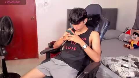 Snapshot of cute_diego_ chatting on 06/23/26, 10:52 Diego online show from 06/23/26, 10:52