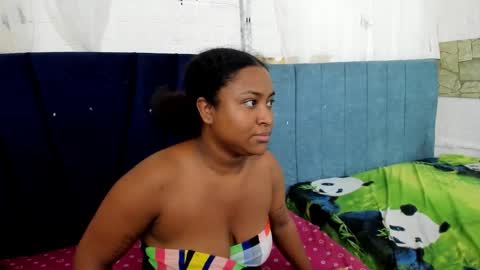 Snapshot of cute_ebony_18_ chatting on 09/25/25, 02:37 cute_ebony_18_ online show from 09/25/25, 02:37